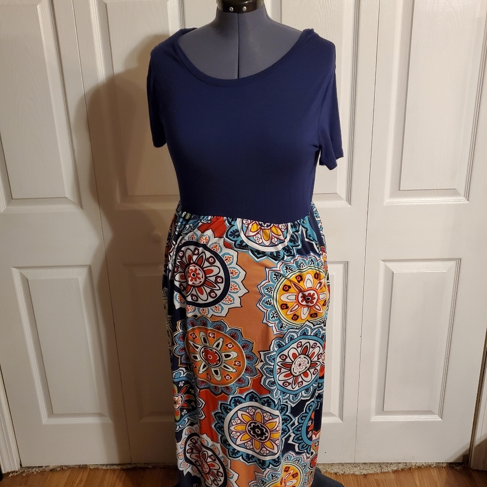 Full length, short sleeve maxi dress